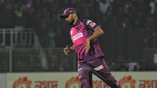 বিপিএল থেকে বিরতিতে মাশরাফী