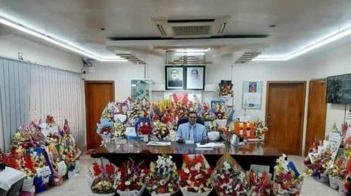 মানুষের ভালোবাসার প্রতিদান দিতে চাই-ববি ভিসি