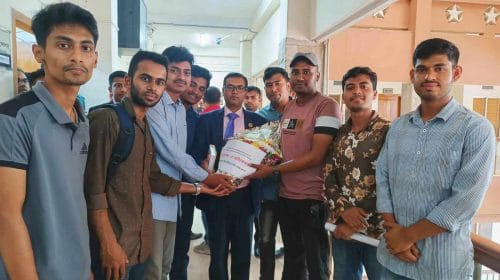 নবনিযুক্ত উপাচার্যকে ববি প্রেসক্লাবের ফুলেল শুভেচ্ছা