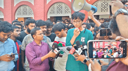 আইনি লড়াই চান বুয়েট শিক্ষার্থীরা, রাজনীতিমুক্ত ক্যাম্পাসের দাবিতে ‘অটল’