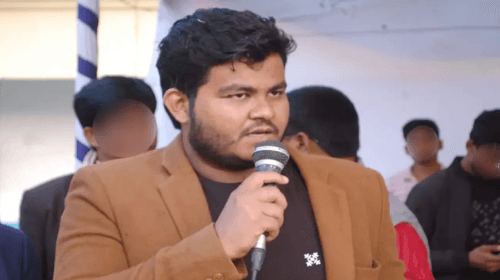 বাউফলে বস্তাভর্তি অস্ত্র নিয়ে ছাত্রলীগ নেতা ধরা, মুচলেকাইতে দফারফা