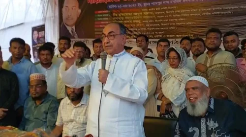 বেনজীর কীভাবে দেশ ছাড়ল, প্রশ্ন মির্জা আব্বাসের