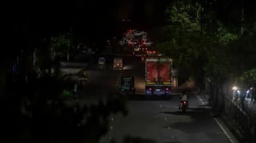 আতঙ্কে রাত জেগে পাহারা, ফিরতে শুরু করেছে পুলিশ
