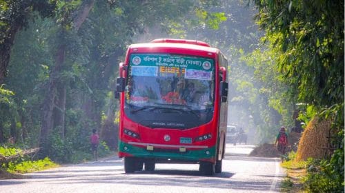 বরিশালে শিক্ষার্থীদের জন্য ৩০ শতাংশ ভাড়া কমালো বিআরটিসি