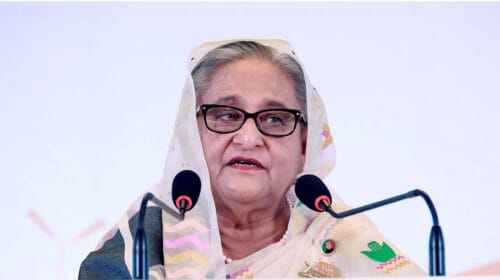 আর ২৫ দিন পর ভারতে অবৈধ হয়ে যাবেন শেখ হাসিনা