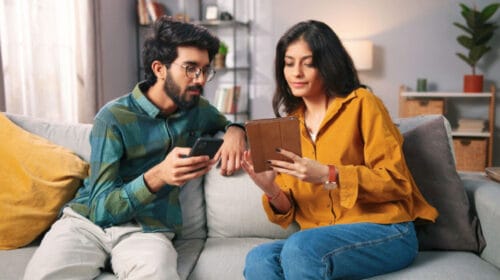 পাকিস্তানে  অনুমতি ছাড়া ফেসবুকে পোস্ট দিতে পারবেন না সরকারি চাকরিজীবীরা