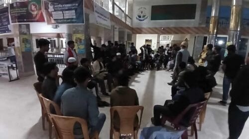 একদফা দাবি অব্যাহত রেখে ববি উপাচার্যের সাথে বসতে চায় শিক্ষার্থীরা