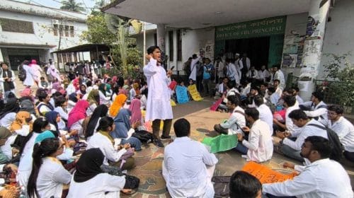 সপ্তম দিনেও ‘শার্ট ডাউন’ বরিশাল শের ই বাংলা মেডিকেল