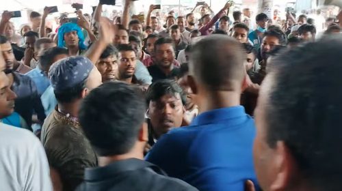 শেরে বাংলা মেডিকেলে শিক্ষার্থীদের উপর দালাল ও কর্মচারীদের হামলা, আহত অর্ধশতাধিক