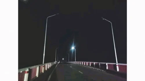 ঝালকাঠির গাবখান ব্রিজে ‘ভুতুড়ে’ পরিবেশ: বাতিহীন খাম্বায় বাড়ছে দুর্ঘটনার আতঙ্ক