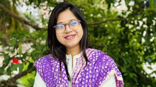 মনিরা শারমিনের মনোনয়নপত্র স্থগিত, বাকি ১২ জনের বৈধ